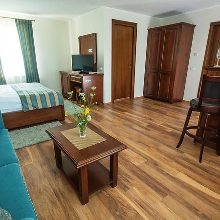 Pensiunea Muntele Verde Slănic Cameră foto