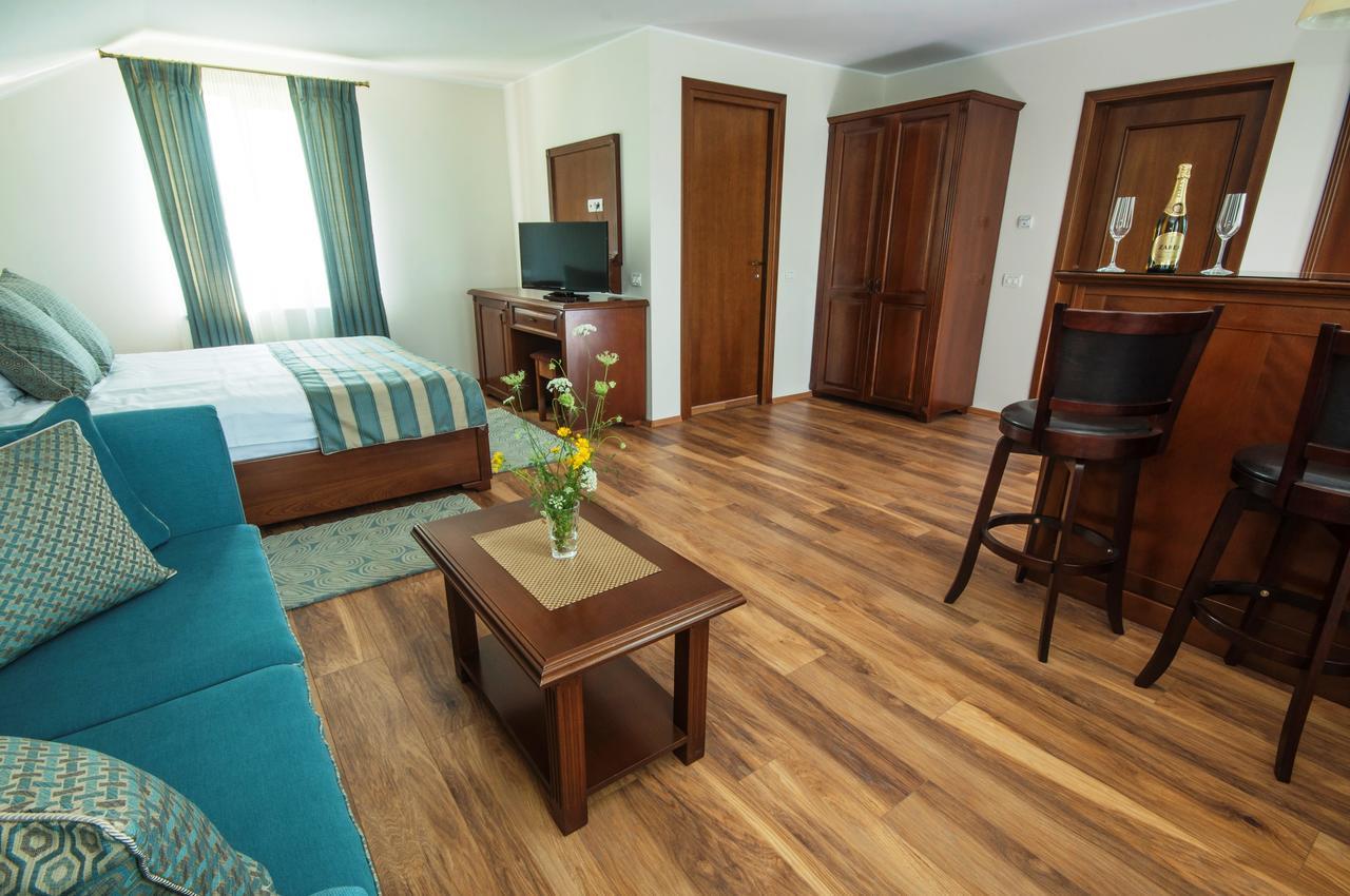 Pensiunea Muntele Verde Slănic Cameră foto